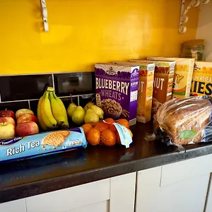 https://ben-marias-guesthouse.tophotelsbath.com