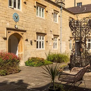 https://st-catherines-hospital-curated-property.tophotelsbath.com