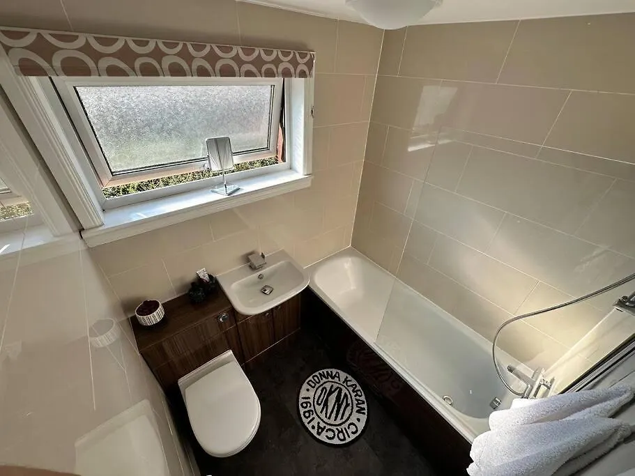 The Red Door, Two-Bedrooms Apartment Edinburgh