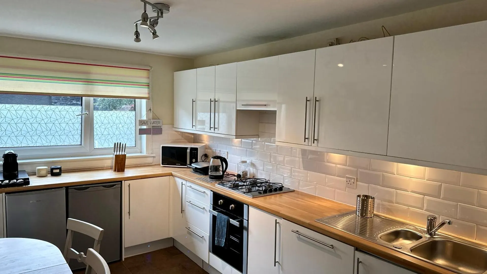 The Red Door, Two-Bedrooms Apartment Edinburgh