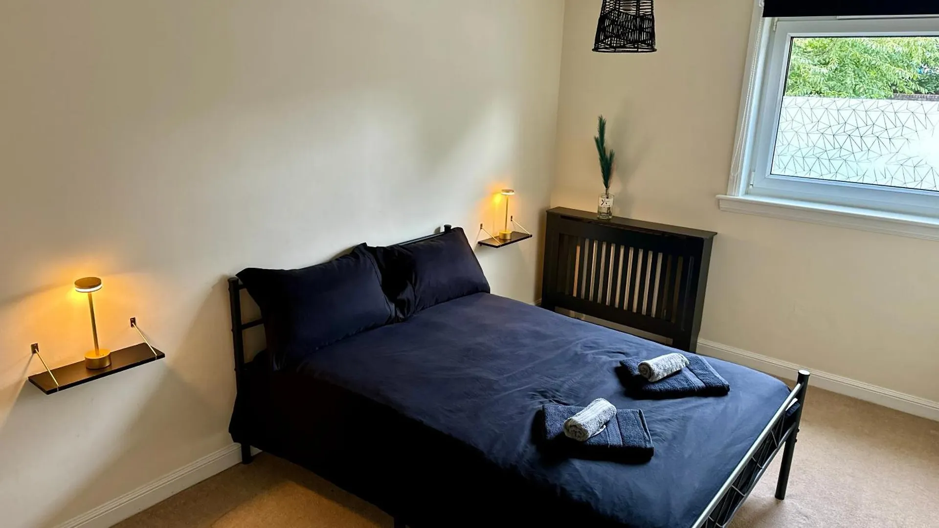 The Red Door, Two-Bedrooms Apartment 에든버러
